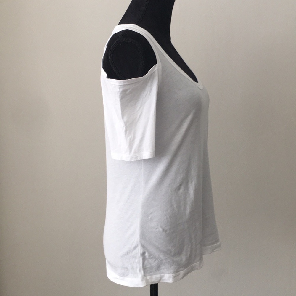 SPLENDID OPEN SHOULDER TOP - Picture 3 of 10